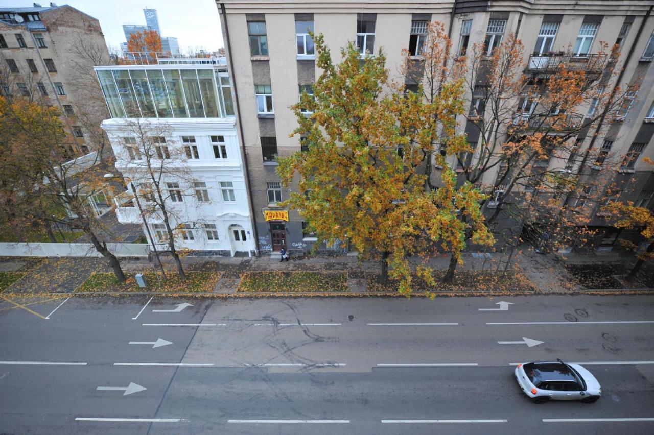 Central Comfort At Hanzas Residence, Stay Near Cafes, Bars, Museums & Esplanade Riga Exteriör bild