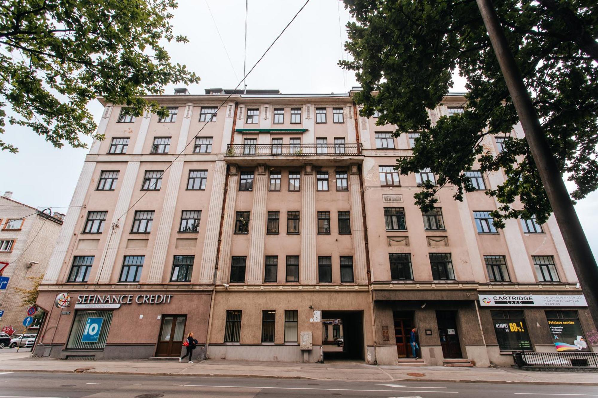 Central Comfort At Hanzas Residence, Stay Near Cafes, Bars, Museums & Esplanade Riga Exteriör bild