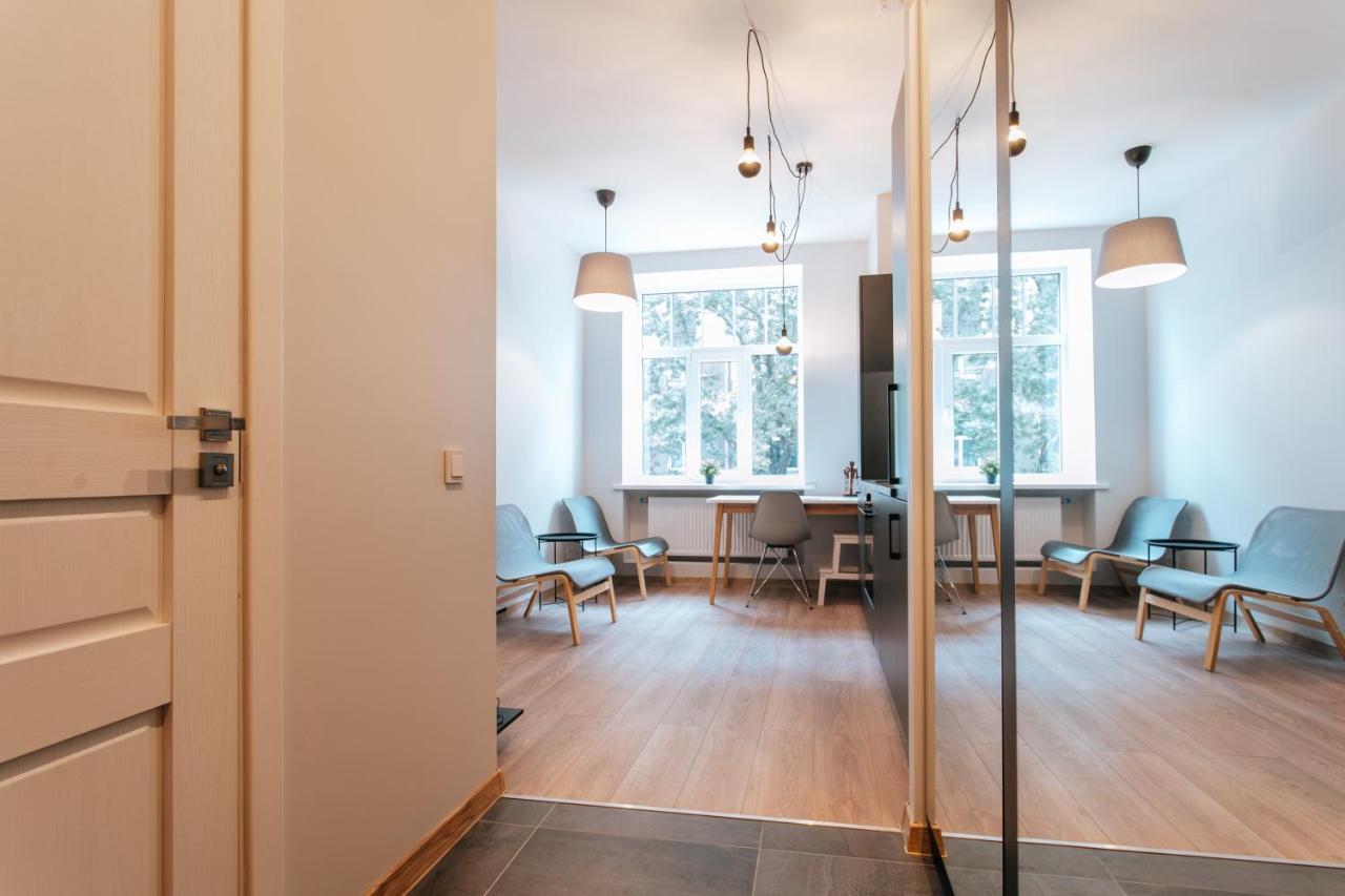 Central Comfort At Hanzas Residence, Stay Near Cafes, Bars, Museums & Esplanade Riga Exteriör bild