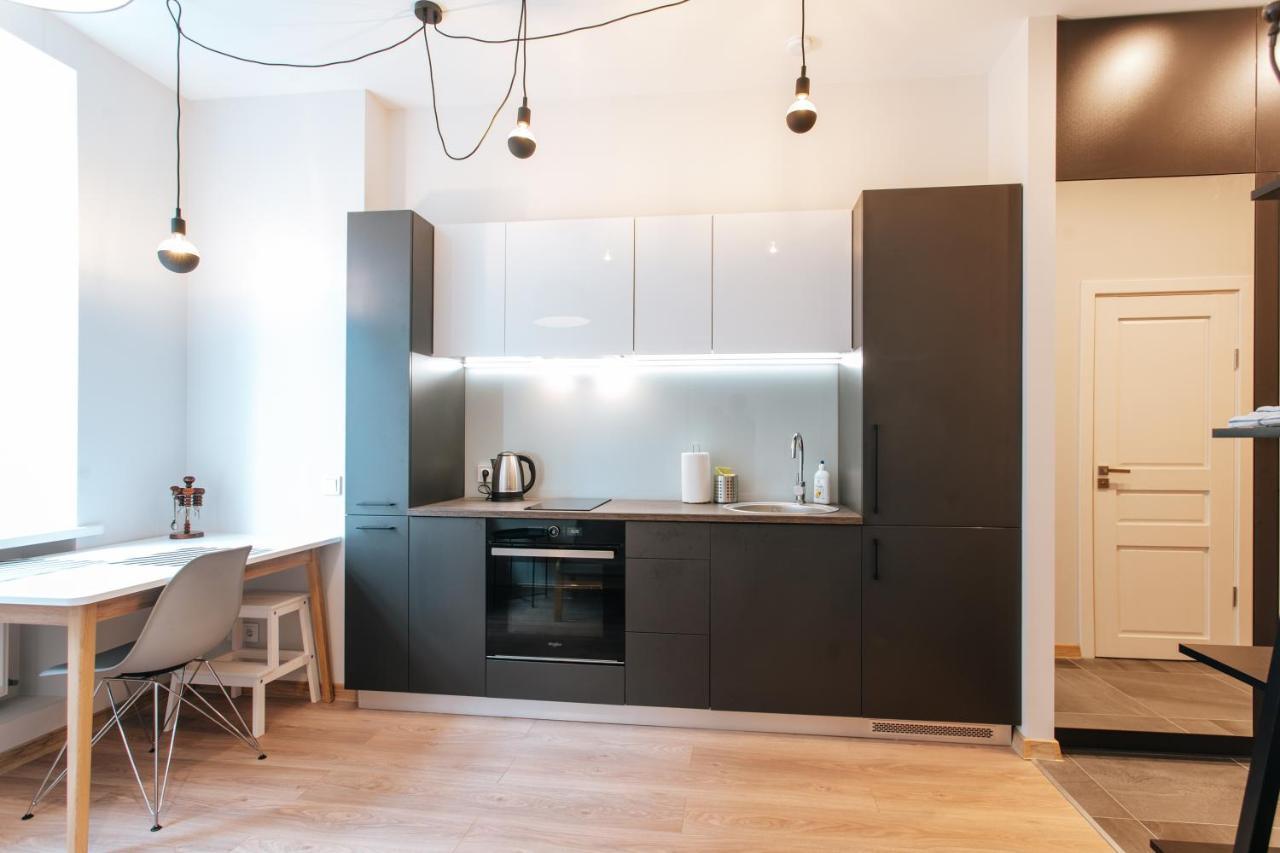 Central Comfort At Hanzas Residence, Stay Near Cafes, Bars, Museums & Esplanade Riga Exteriör bild